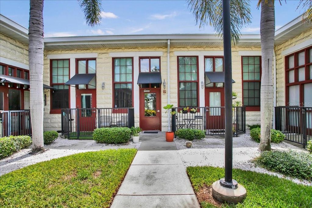 Image 38 of property listing at 2001 E 2ND AVENUE 24, Tampa, FL 33605