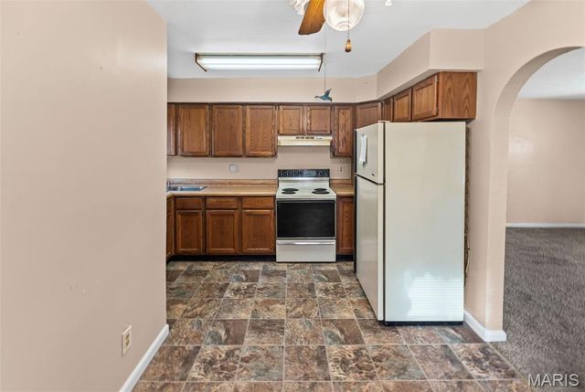 608 Milton Road, Alton, IL 62002