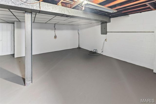 608 Milton Road, Alton, IL 62002