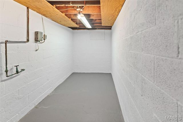 608 Milton Road, Alton, IL 62002