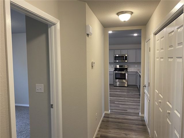 928 E Bunting Street, Fayetteville, AR 72701