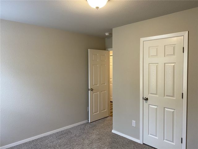928 E Bunting Street, Fayetteville, AR 72701