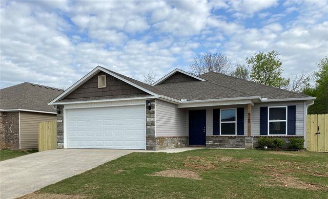 928 E Bunting Street, Fayetteville, AR 72701