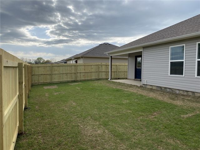 928 E Bunting Street, Fayetteville, AR 72701