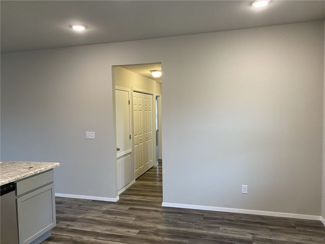 928 E Bunting Street, Fayetteville, AR 72701