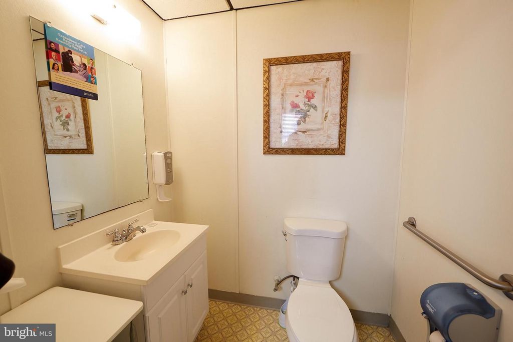 Image 7 of property listing at 2792 EGYPT, Audubon, PA 19403