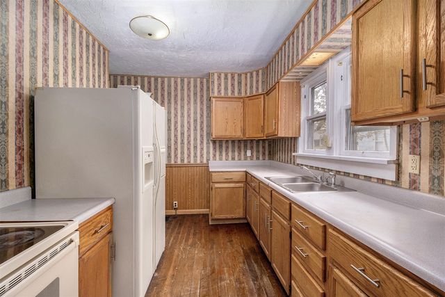 712 W Vine Street, Kalamazoo, MI 49008