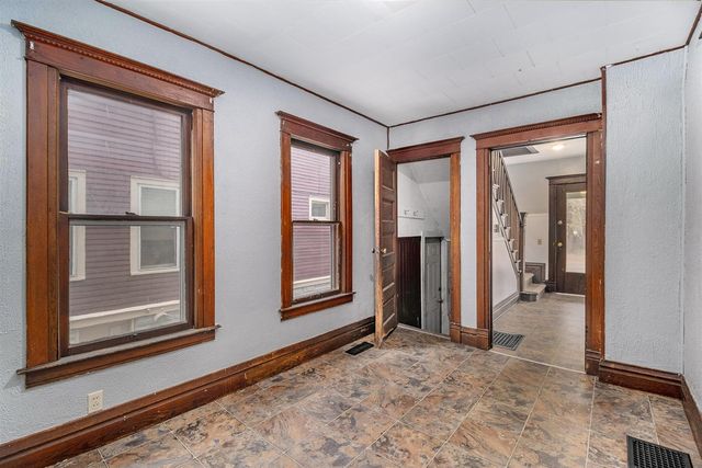 712 W Vine Street, Kalamazoo, MI 49008