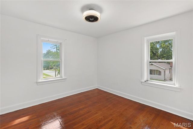3500 Central Place, Beverly Hills, MO 63121