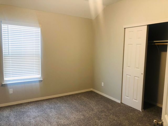 825 Whitebrush Drive, Socorro, TX 79927