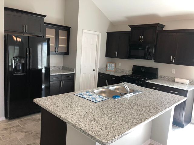 825 Whitebrush Drive, Socorro, TX 79927