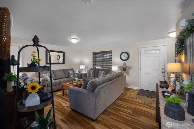 103 S 16th Street, Elma, WA 98541