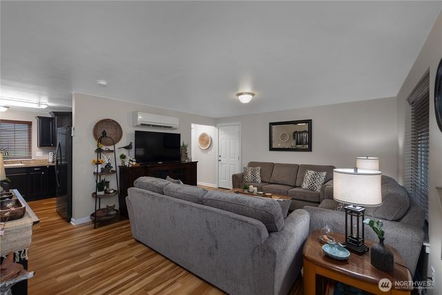 103 S 16th Street, Elma, WA 98541