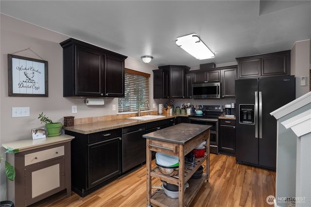 103 S 16th Street, Elma, WA 98541