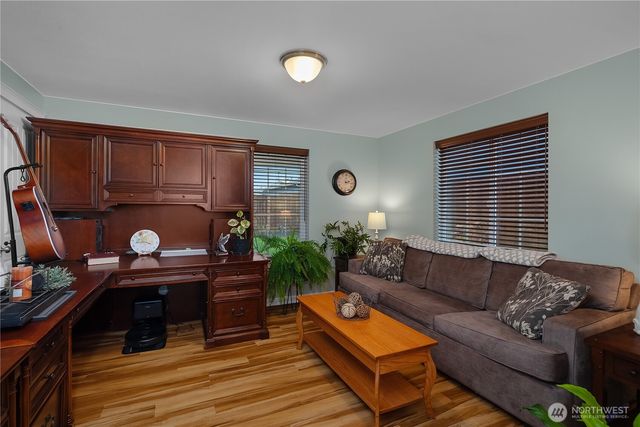 103 S 16th Street, Elma, WA 98541