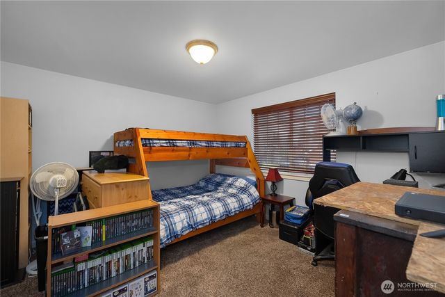 103 S 16th Street, Elma, WA 98541