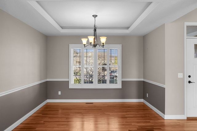 5838 Vanderginst Court, Bettendorf, IA 52722