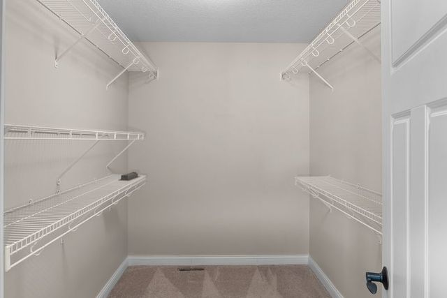 5838 Vanderginst Court, Bettendorf, IA 52722