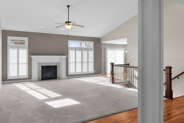 5838 Vanderginst Court, Bettendorf, IA 52722