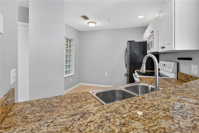 12171 Summergate CIR 104, Fort Myers, FL 33913