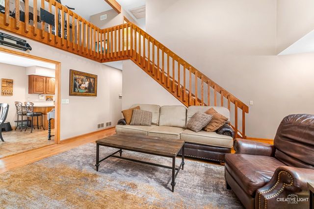 37W907 Bowes Road, Elgin, IL 60124