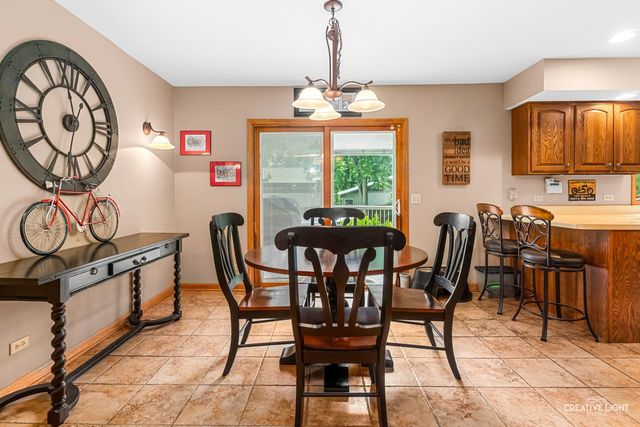 37W907 Bowes Road, Elgin, IL 60124