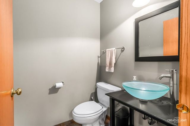 37W907 Bowes Road, Elgin, IL 60124