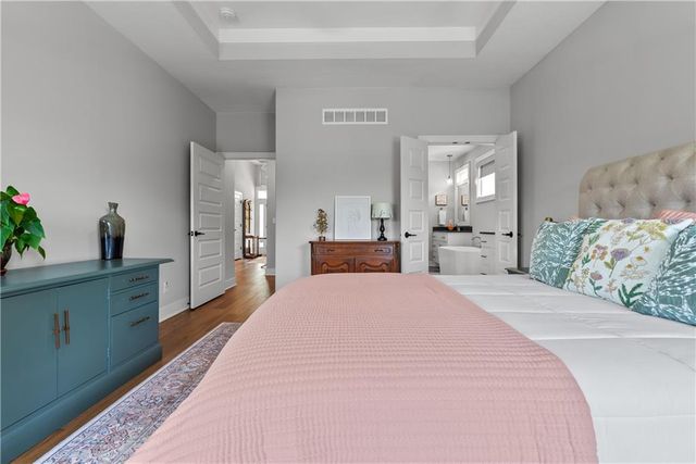 8882 McCoy Street, Lenexa, KS 66227