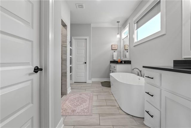 8882 McCoy Street, Lenexa, KS 66227
