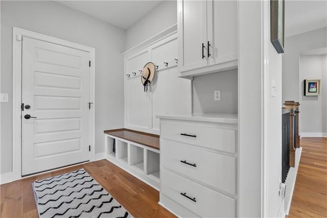 8882 McCoy Street, Lenexa, KS 66227