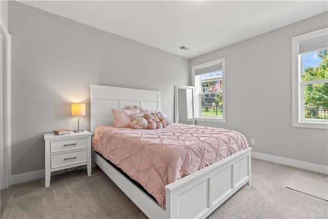 8882 McCoy Street, Lenexa, KS 66227