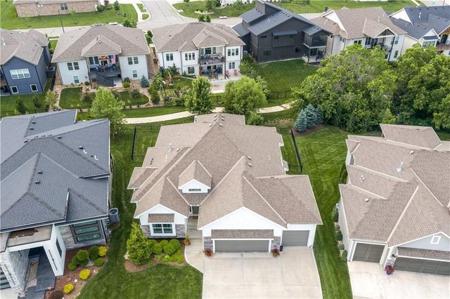 8882 McCoy Street, Lenexa, KS 66227