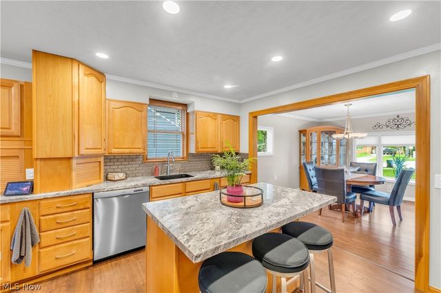 10037 W Sprague Road, North Royalton, OH 44133