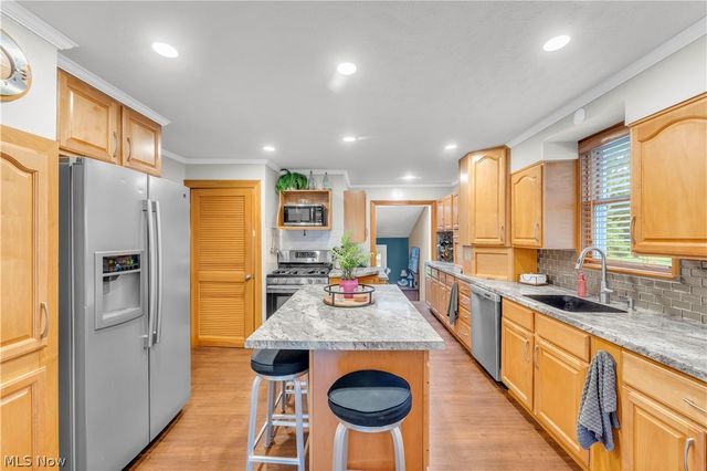 10037 W Sprague Road, North Royalton, OH 44133