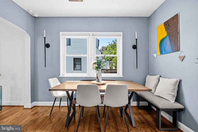 1112 N ROOSEVELT ST, Arlington, VA 22205