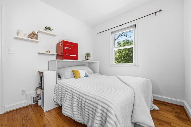 1112 N ROOSEVELT ST, Arlington, VA 22205