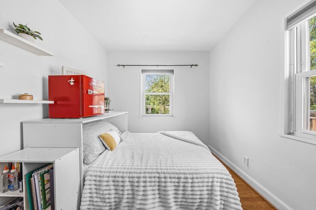 1112 N ROOSEVELT ST, Arlington, VA 22205