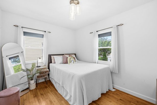 1112 N ROOSEVELT ST, Arlington, VA 22205