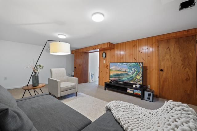 1112 N ROOSEVELT ST, Arlington, VA 22205