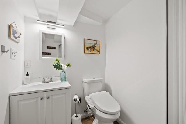 1112 N ROOSEVELT ST, Arlington, VA 22205