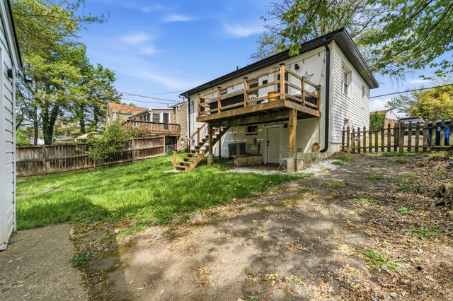 1112 N ROOSEVELT ST, Arlington, VA 22205