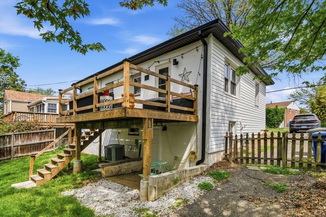 1112 N ROOSEVELT ST, Arlington, VA 22205