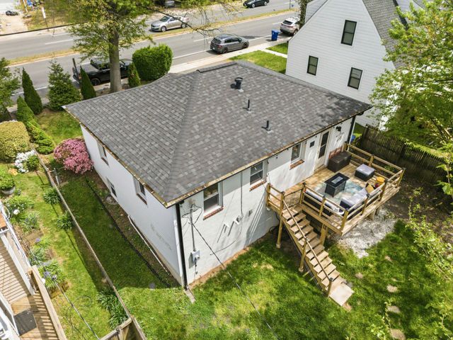 1112 N ROOSEVELT ST, Arlington, VA 22205