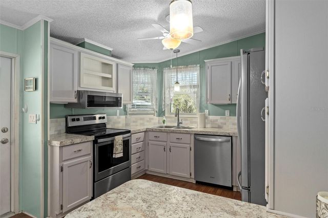 2805 KINGSWOOD CIRCLE, Brooksville, FL 34604