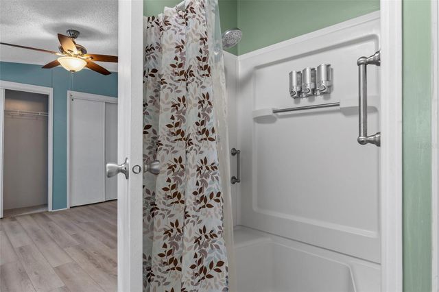 2805 KINGSWOOD CIRCLE, Brooksville, FL 34604