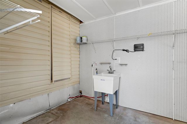 2805 KINGSWOOD CIRCLE, Brooksville, FL 34604