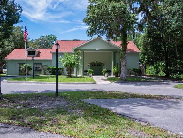 2805 KINGSWOOD CIRCLE, Brooksville, FL 34604