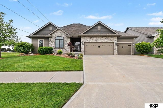 18707 Spaulding Street, Omaha, NE 68022