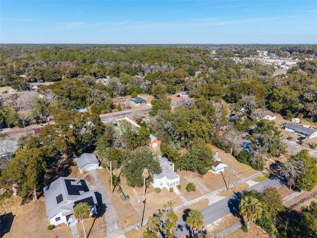 20707 PARK AVENUE, Dunnellon, FL 34431