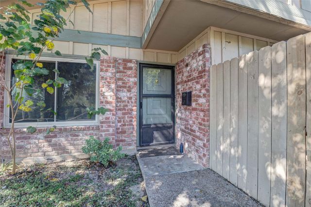 901 E Village LN, Austin, TX 78758